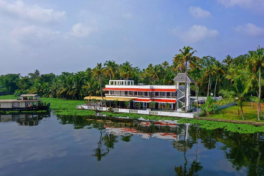 Vembanad Village Backwater Resort Alappuzha Extérieur photo
