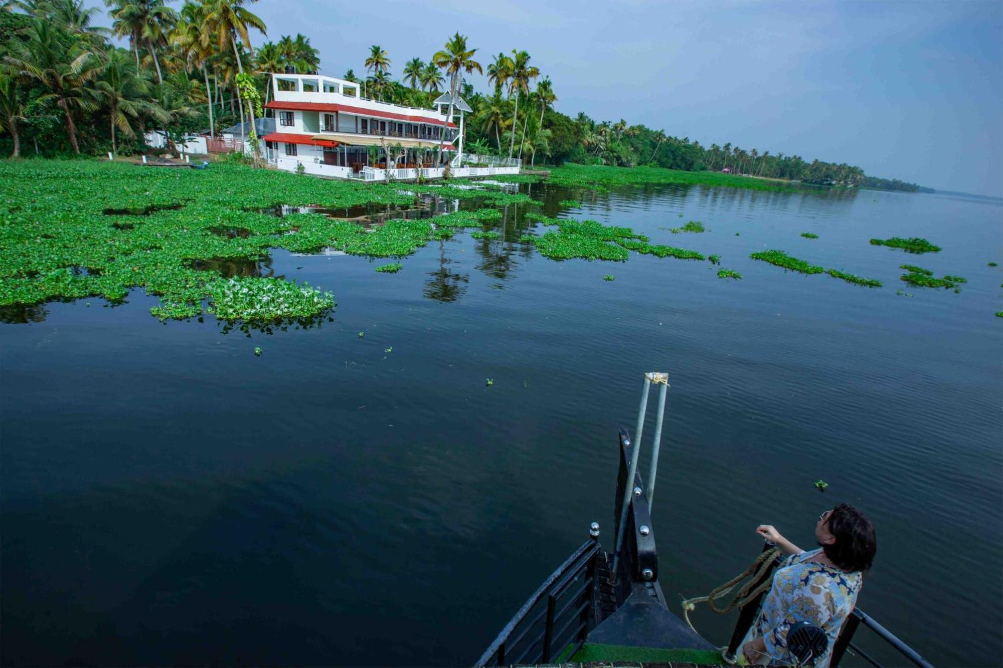 Vembanad Village Backwater Resort Alappuzha Extérieur photo