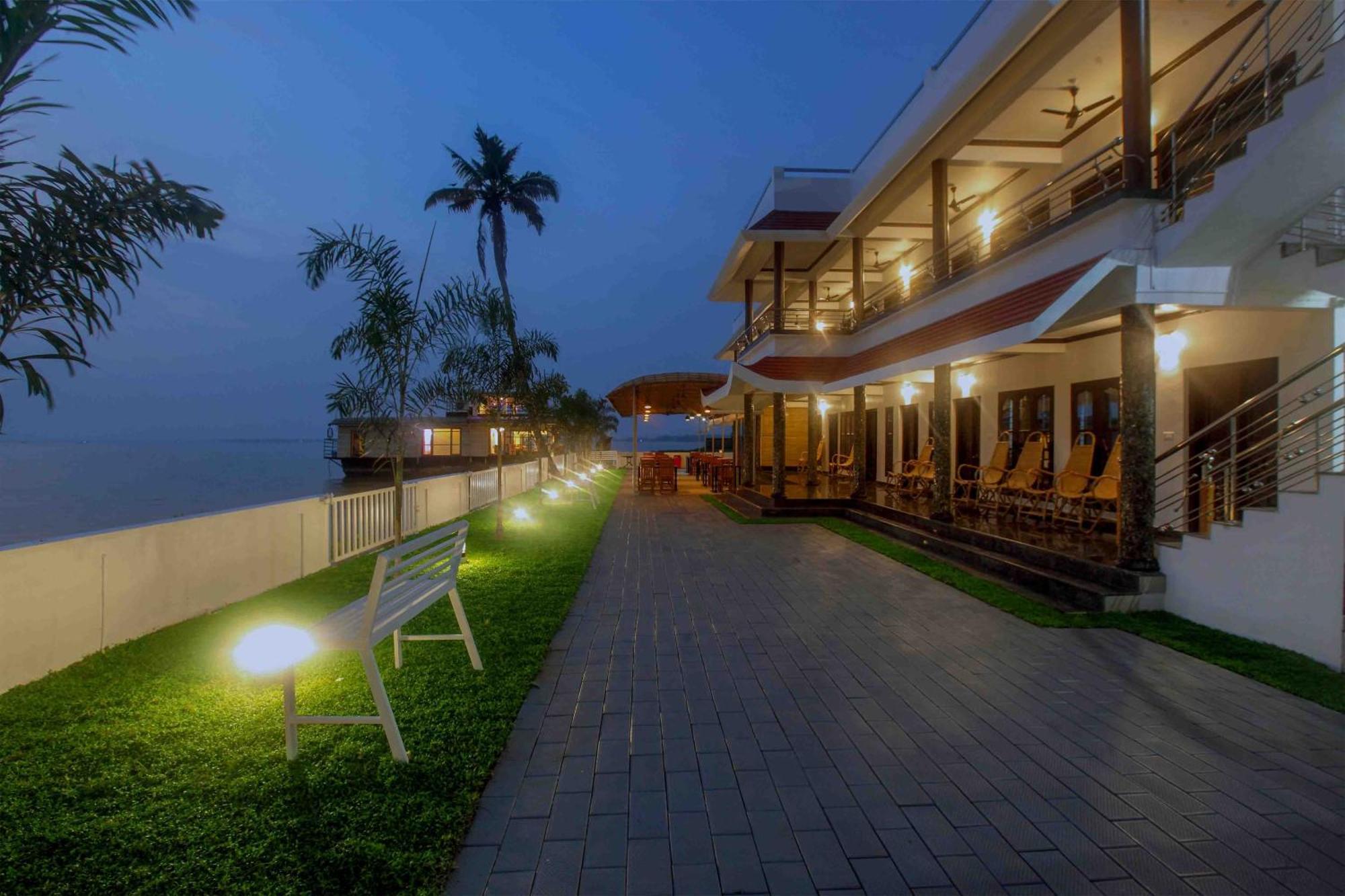 Vembanad Village Backwater Resort Alappuzha Extérieur photo