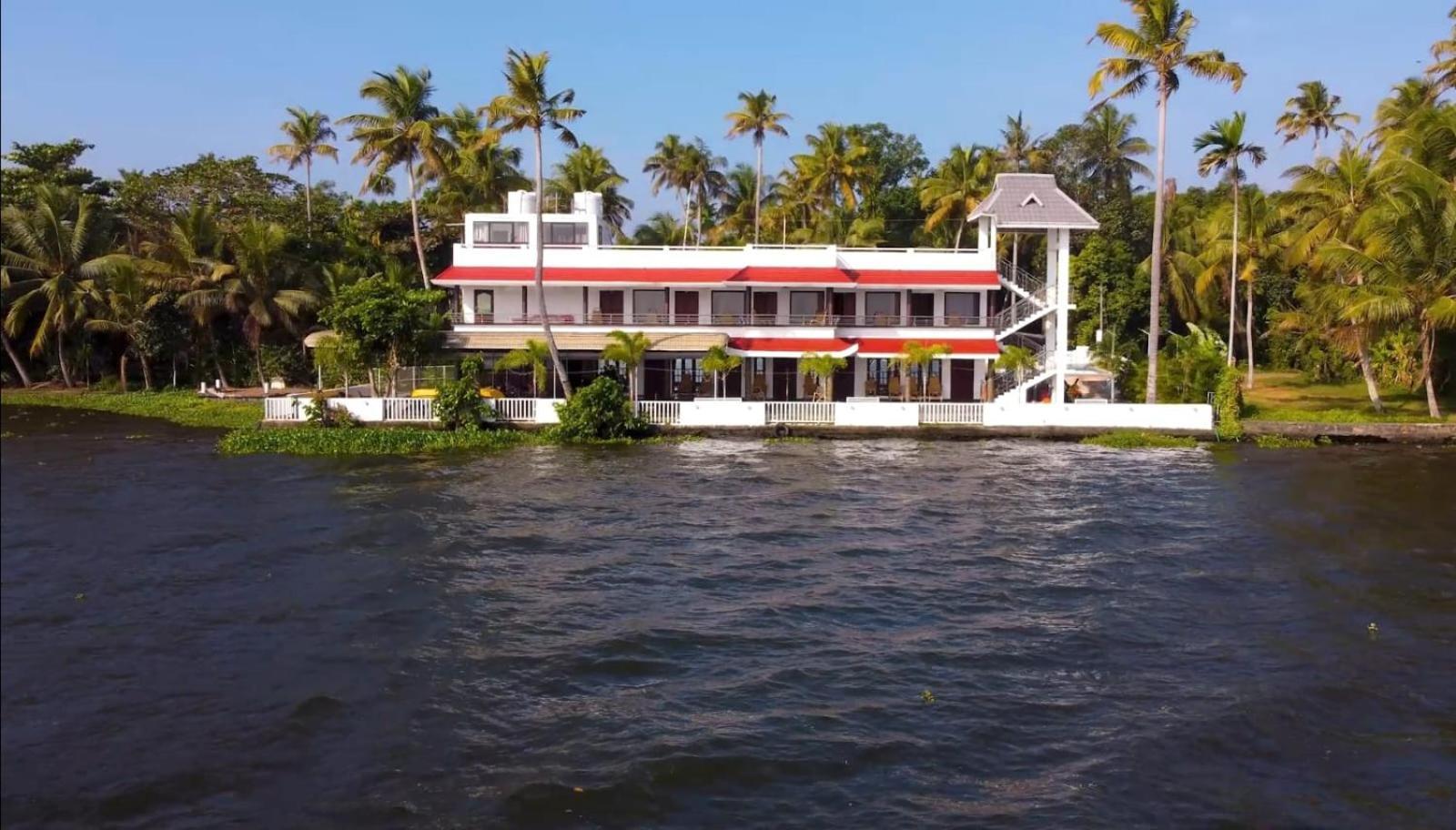 Vembanad Village Backwater Resort Alappuzha Extérieur photo